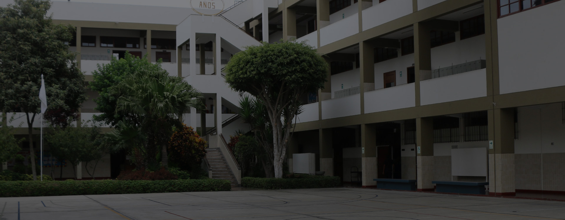 Patio de Secundaria