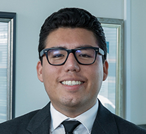 Aldo Vicuña – Chief Marketing Officer – Prom. 2015