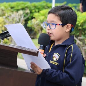 1.º grado B de primaria – Ceremonia Cívica por el Día de la Declaración Universal de los Derechos del niño